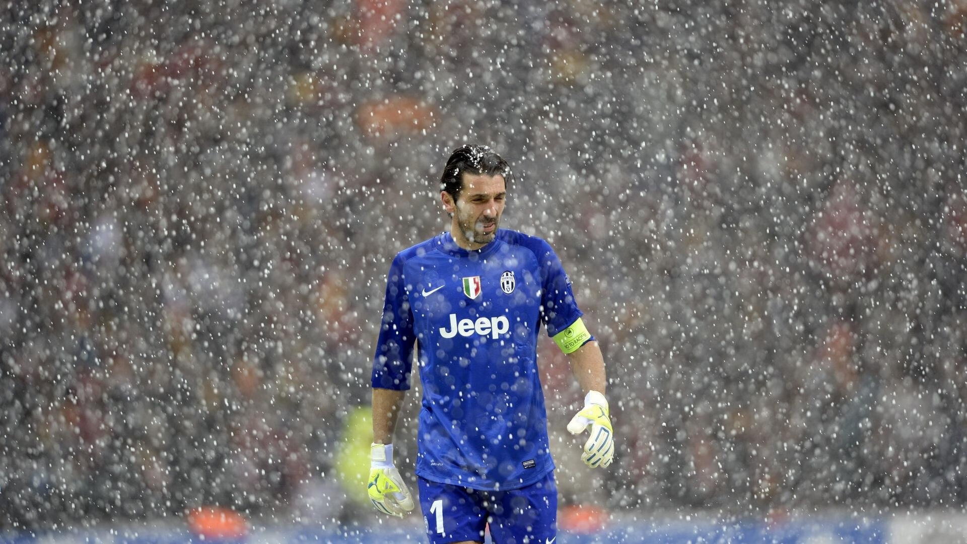 开云平台-8岁小梅西赛后谈及自己的比赛表现,梅西八岁视频